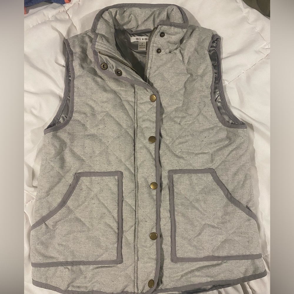 Boutique vest